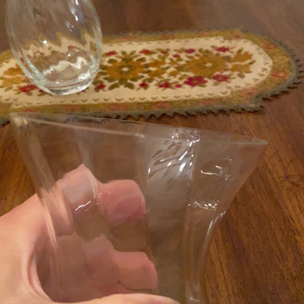 Vintage crystal/ glass 3 vases bundle - Picture 9 of 11